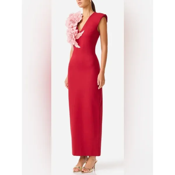 NEW Elliatt Zahara Floral Appliqué Sleeveless Red Midi Gown sz M - Image 3