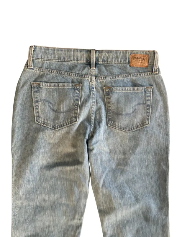 LEVIS Signature Light Wash Low Rise Bootcut Jeans Size 4 - Image 6