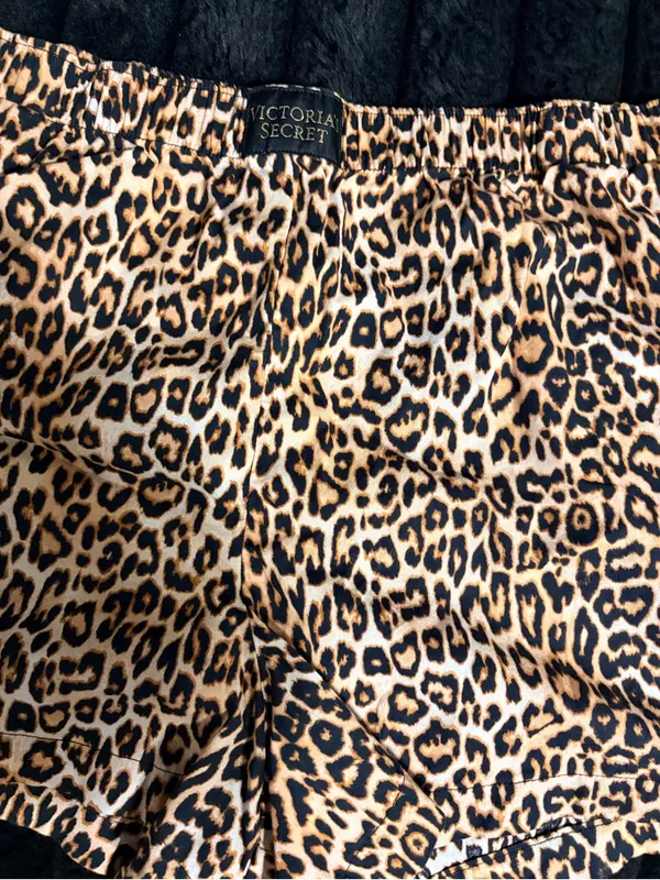 PINK Victoria's Secret Leopard Print Athletic Shorts in Tan and Black - Image 2
