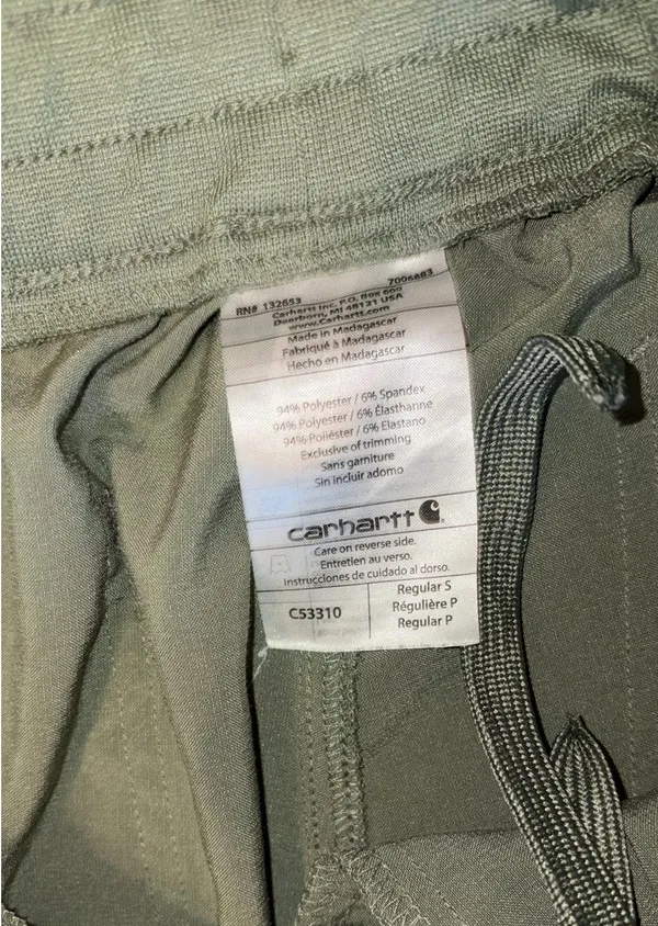 Green Carhartt scrub set - Image 4