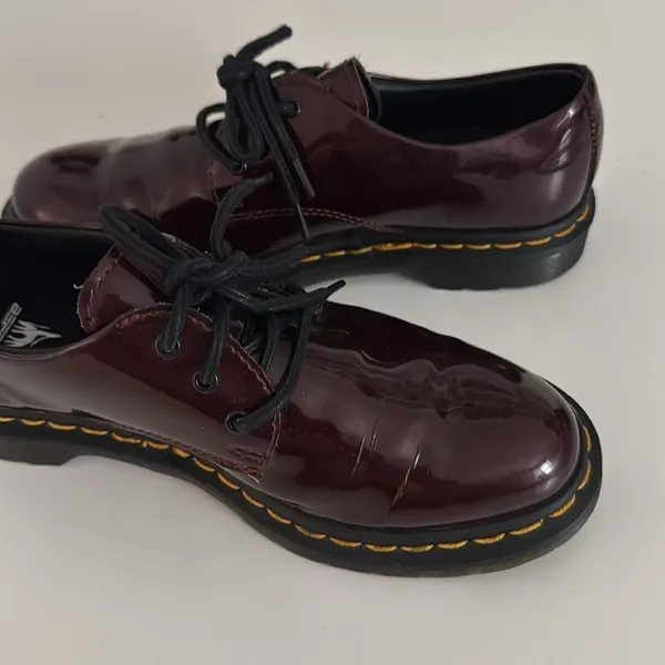 Beffon Burgundy Women's Oxfords Shoes EUC Brown Size 6.5 - Image 4