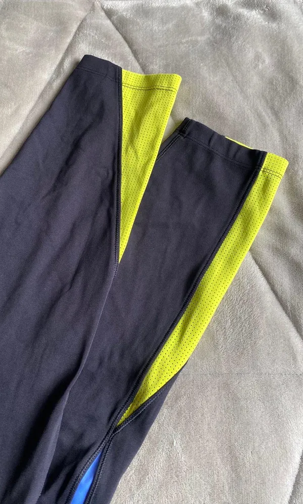 Peloton High Waisted Cropped Leggings - Image 5