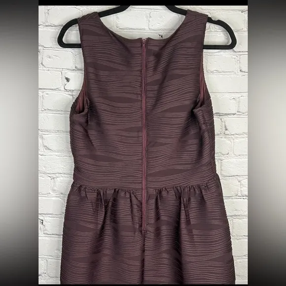 Juniors rewind dark‎ maroon textured fit and flare sleeveless dress large - Image 5