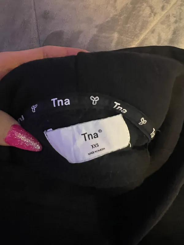 Aritzia Cropped Hoodie - Image 2