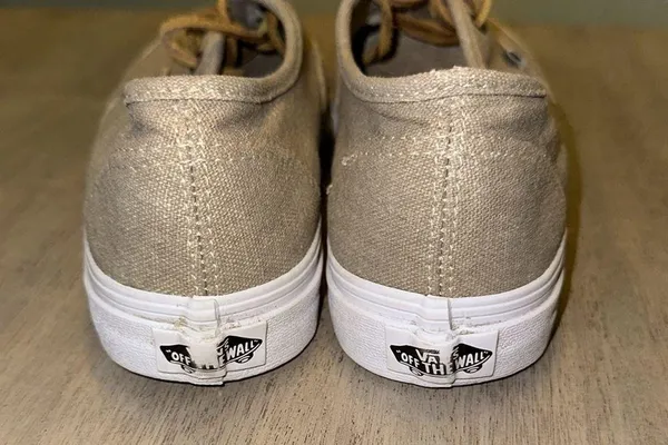 Vans - Image 3