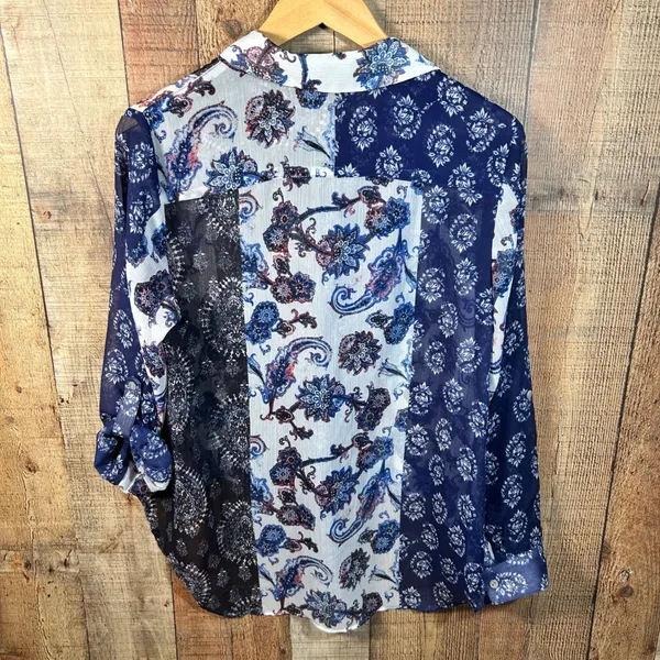 Chico's Blue Paisley Sheer Button Up Roll Tab Sleeve Front Tie Top Size 1 Boho - Image 9
