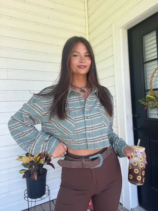 VICI Cropped flannel - Image 3