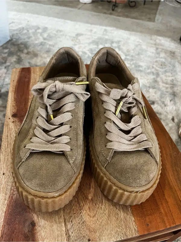 Puma Fenty by Rihanna Platform Suede Creeper with Gold Logo Womens Sz 7 Leather - Image 5