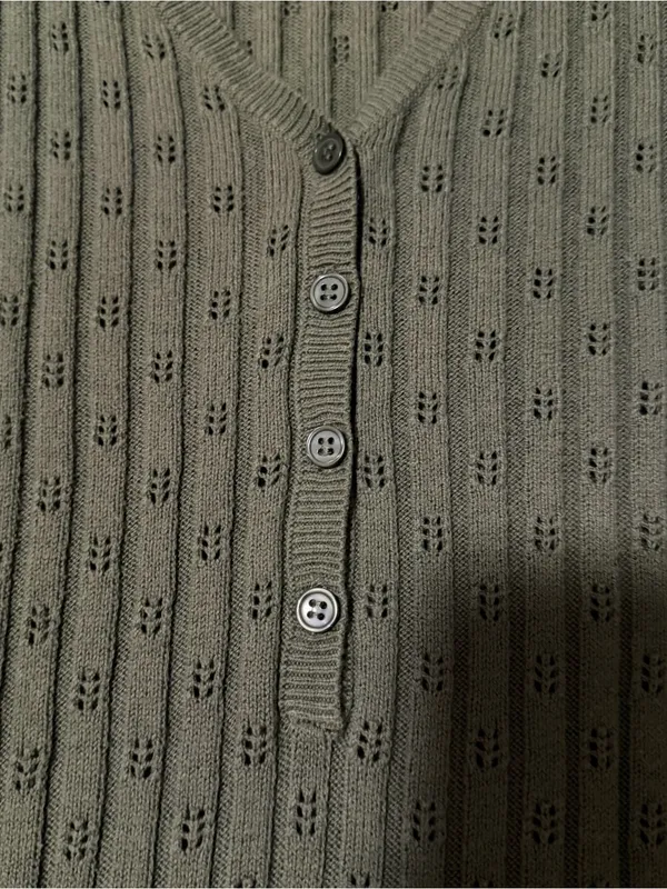 2000s vintage style dark forest green diamond like pattern long sleeve henley - Image 10