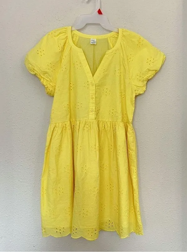 Peyton & Parker Mommy & Me Short Sleeve A-Line Eyelet Dress NEW Size Small - Image 2
