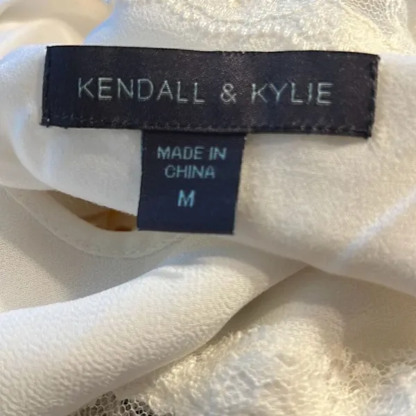 Kendall & Kylie White Lace Side Zip Crop Top Medium - Image 6