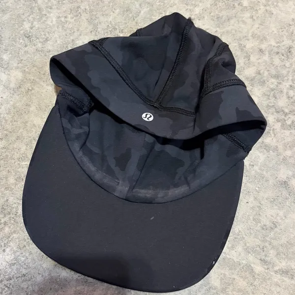 Lululemon hat - Image 2