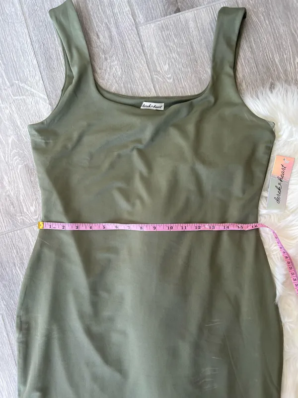 Derek Heart Dress - Image 7