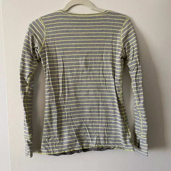 Lululemon Reversible Gray & Yellow Long Sleeve Top | S - Image 12