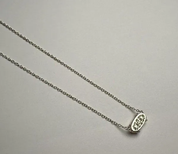 Kendra Scott Dichronic Glass Pink Gold Tone Necklace Adjustable Length - Image 9