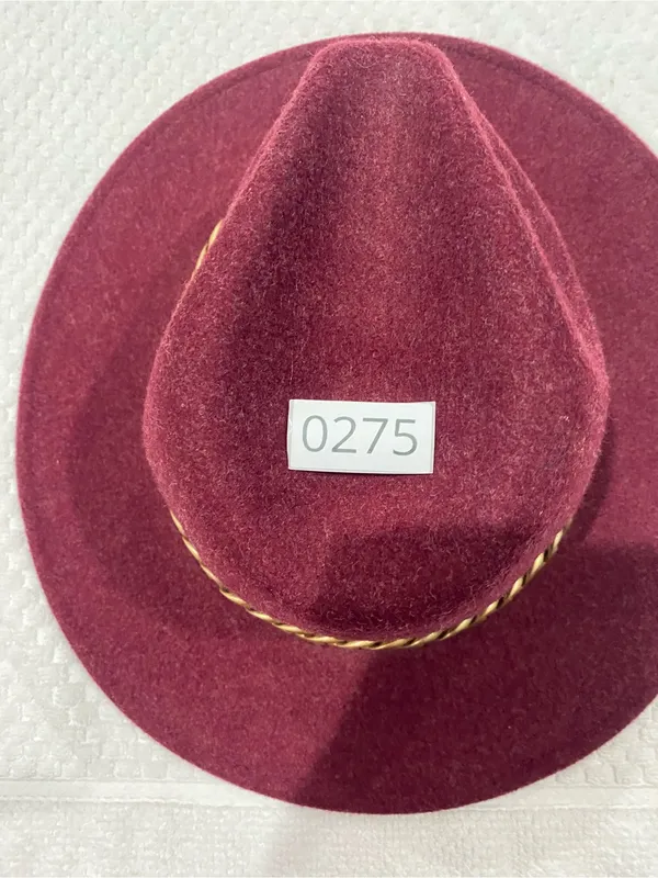 Cherokee Burgundy Felt Fedora with Gold Chain Trimu - Image 5