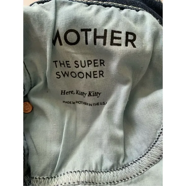 Mother The Super Swooner Here Kitty Kitty Jeans women’s size 27 - Image 4