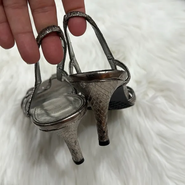✨Calvin Klein Silver shoes - Image 4