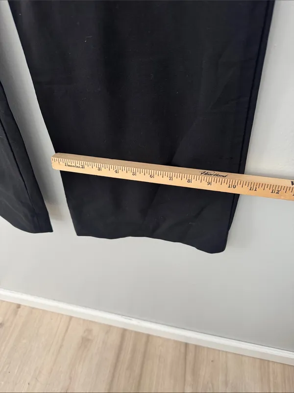 Alice + Olivia Women's Work Trousers Black Wide-Leg Size 8 Based on Measurements - Image 6