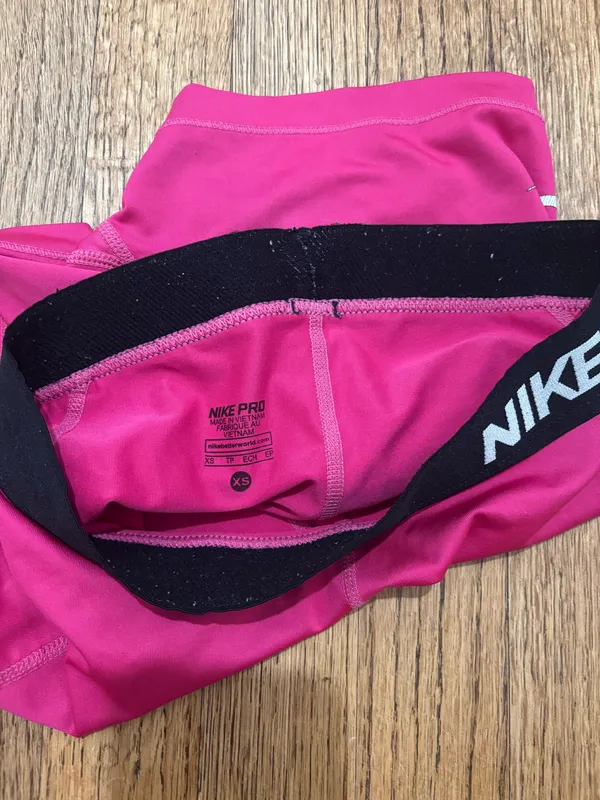 Nike Pros Pink - Image 3