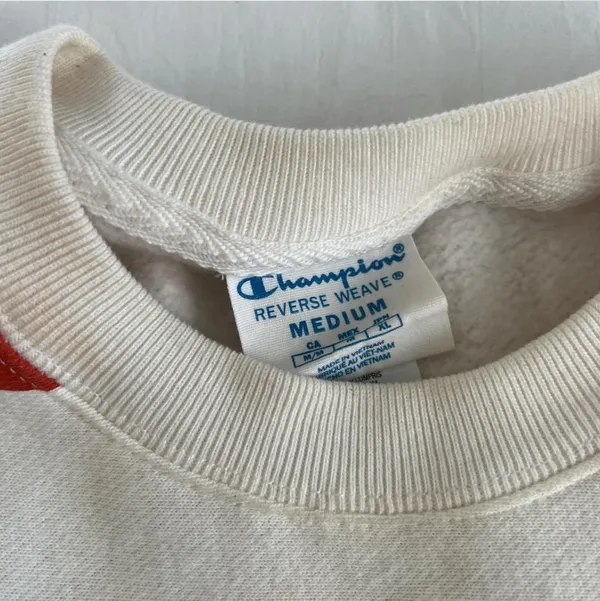 Urban Outfitters Sweatshirt Cropped - Image 2
