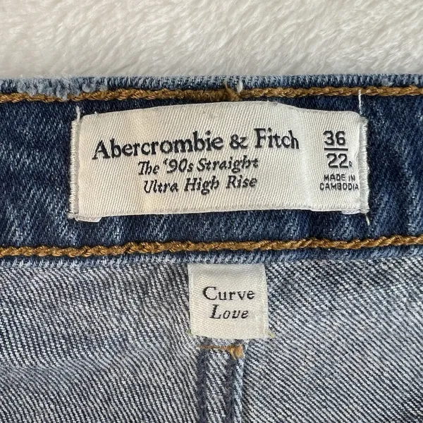 Abercrombie & Fitch Plus 22‎ Jeans Curve Love The 90's Straight Ultra High Rise - Image 7