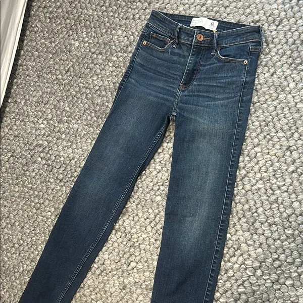 Abercrombie & Fitch Straight Mid Rise Blue Denim Jean Size 25 - Image 3