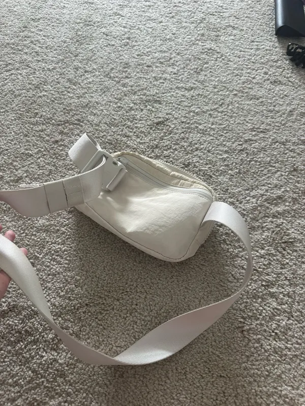 White Lululemon Belt Bag - Image 3