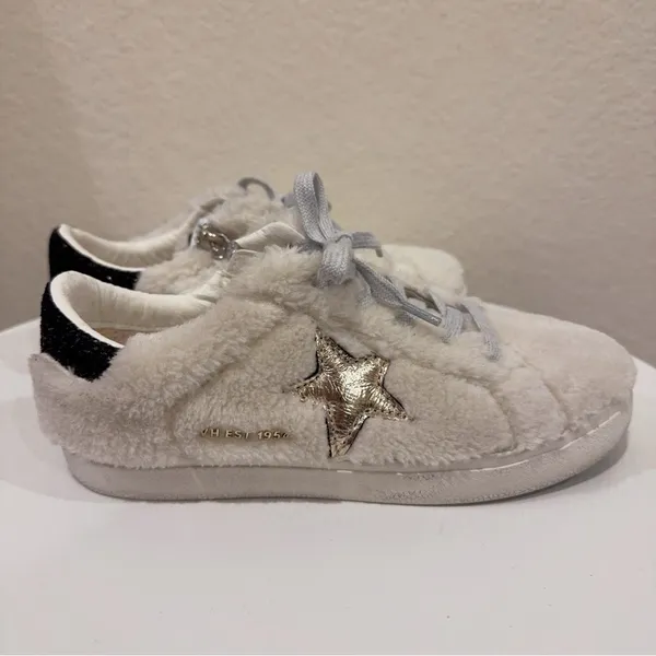 Vintage Havana Women's Melina Embellished Faux Fur Sneakers Size 6 Preowned - Image 7