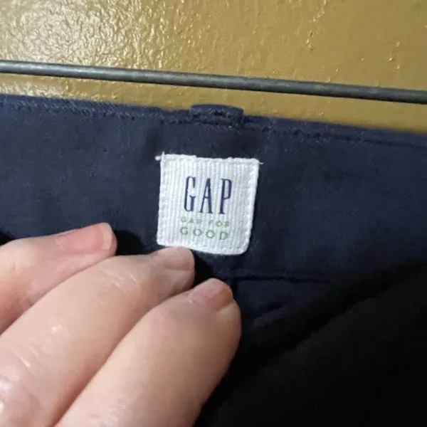 Gap size 8 NWT cropped skinny ankle mid rise stretch. - Image 9