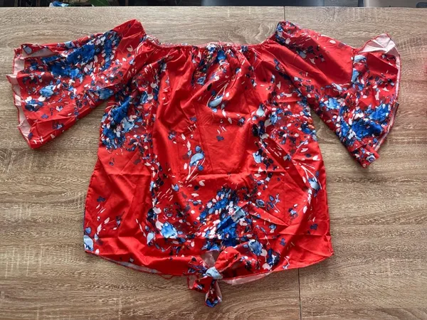 Red Floral Peasant Blouse Size none - Image 4