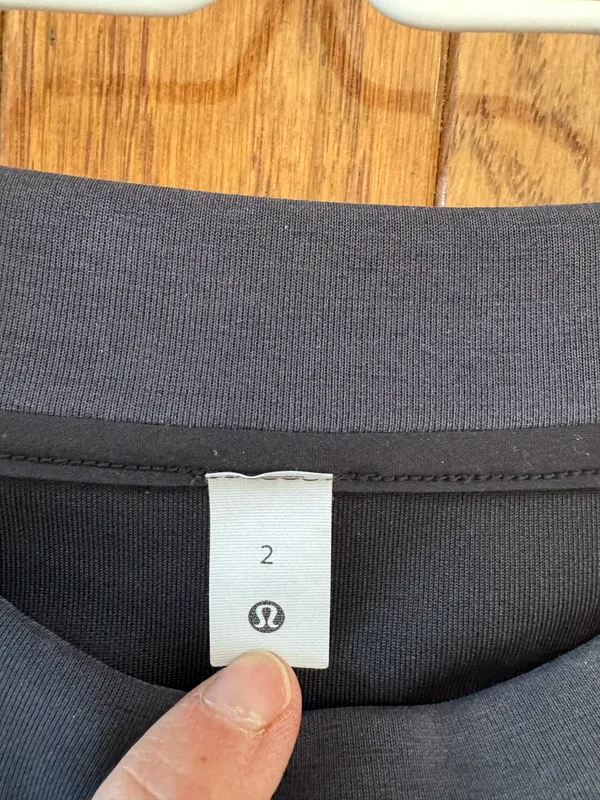 Lululemon Soft Stream Sweatshirt Cropped - Image 3