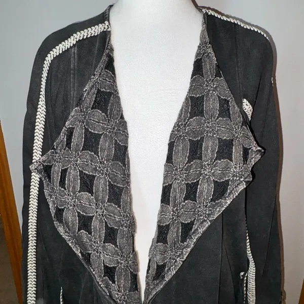 POL open front embroidered lace washed black‎ oversized cardigan size S - Image 2