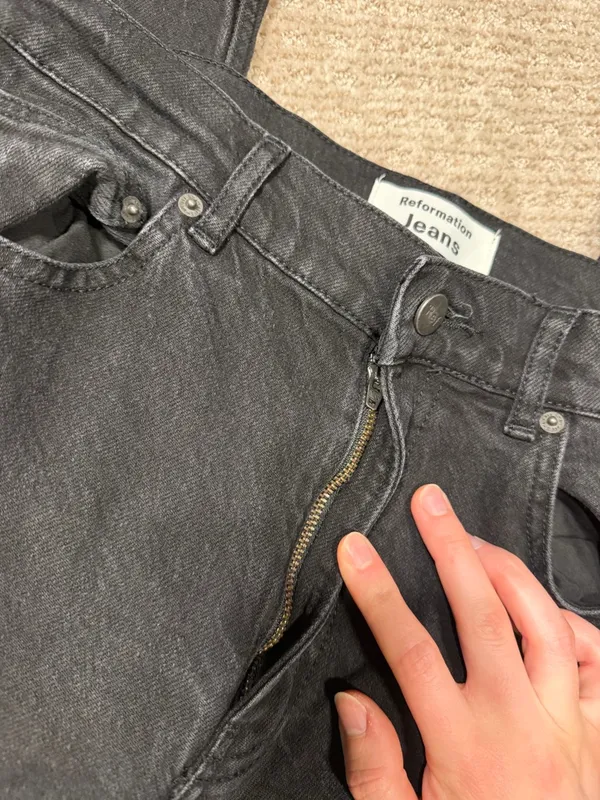 Reformation Black Straight Leg Denim Jeans Women size 27 - Image 6
