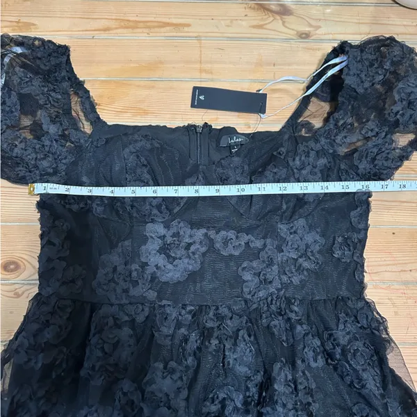 Notable Elegance Black Mesh Floral Applique Bustier Midi Dress - Image 4