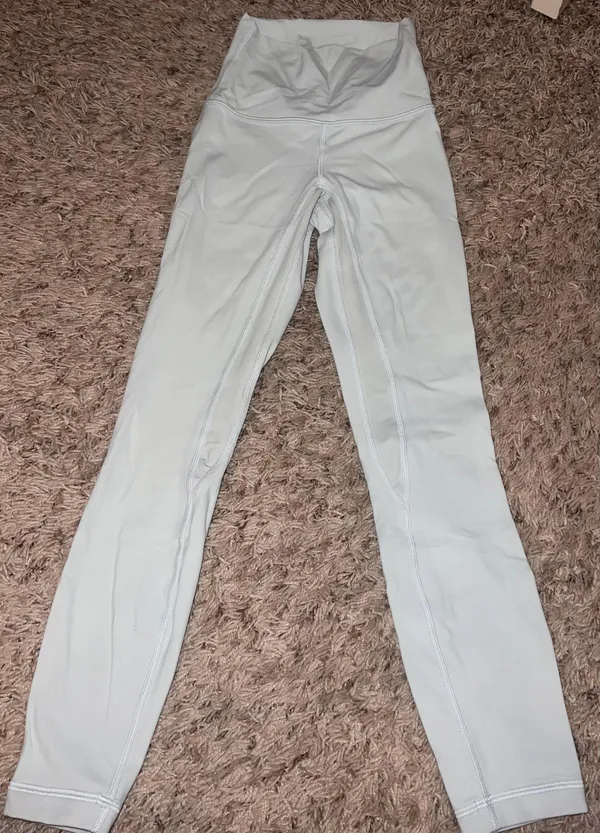Lululemon Leggings 25” - Image 3