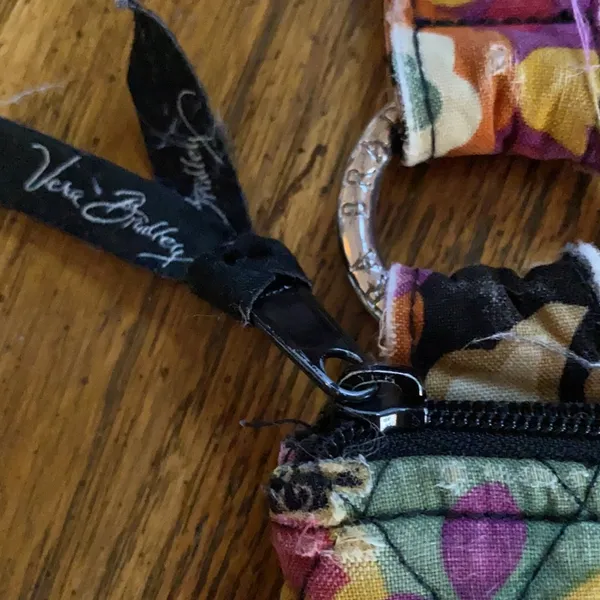 Vera Bradley crossbody purse - Image 3
