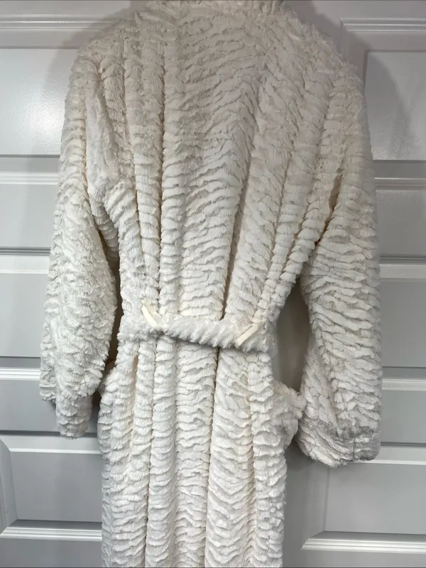 Soma Robe long plush cream fleece lined belted Faux Fur Cozy Classy Elegant S/M - Image 5