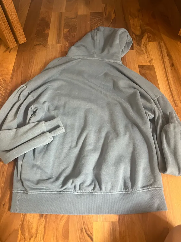 Divided H&M sweatshirt  - Image 3