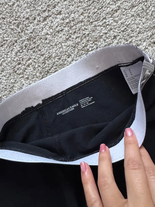 AE black shorts - Image 2
