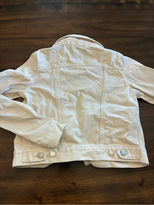Urban Outfitters BDG Jean Jacket Women’s Medium Cream Denim - Image 3
