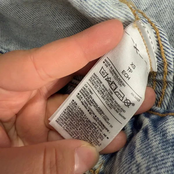Old Navy Classic Ripped Non-Stretch Denim Jean Jacket 736440 Women's - Image 5
