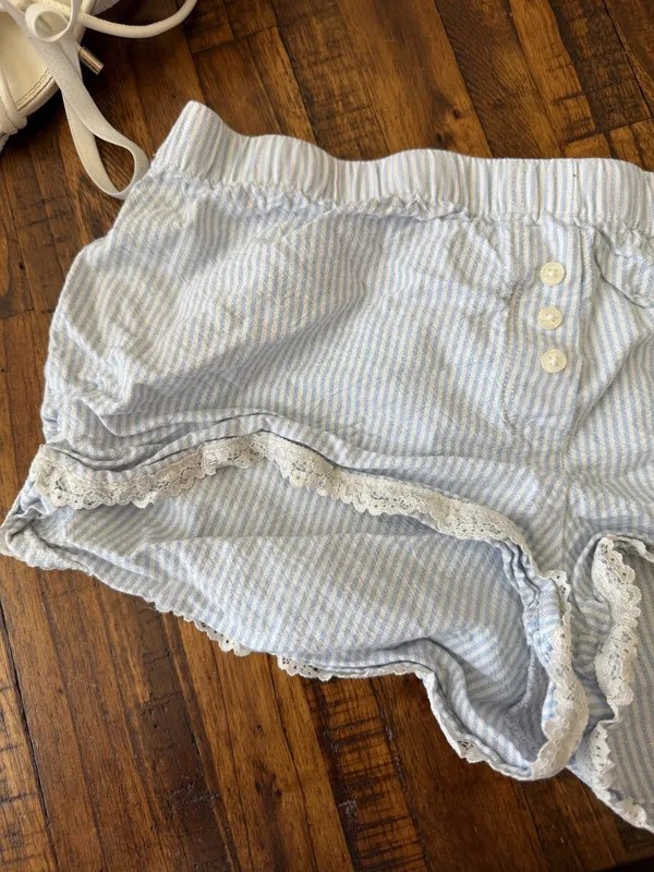 Brandy Melville Boxer Shorts - Image 4