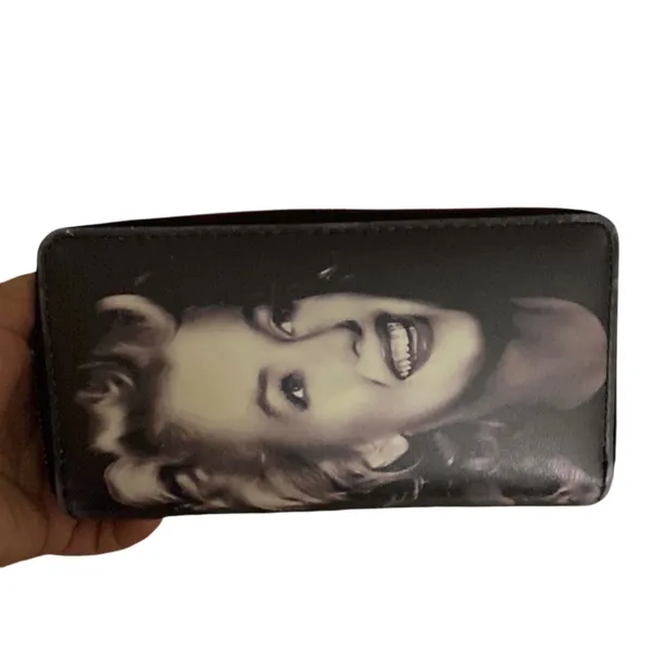 Marilyn Monroe Smiling Black & White Wallet with Many Compartments - Image 7