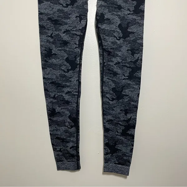 Gymshark Seamless Adapt Camo Leggings - Image 3