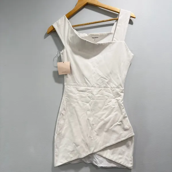 superdown Fallon Bridal Vegas Partly White Asymmetrical Mini Stretch NWT S - Image 2