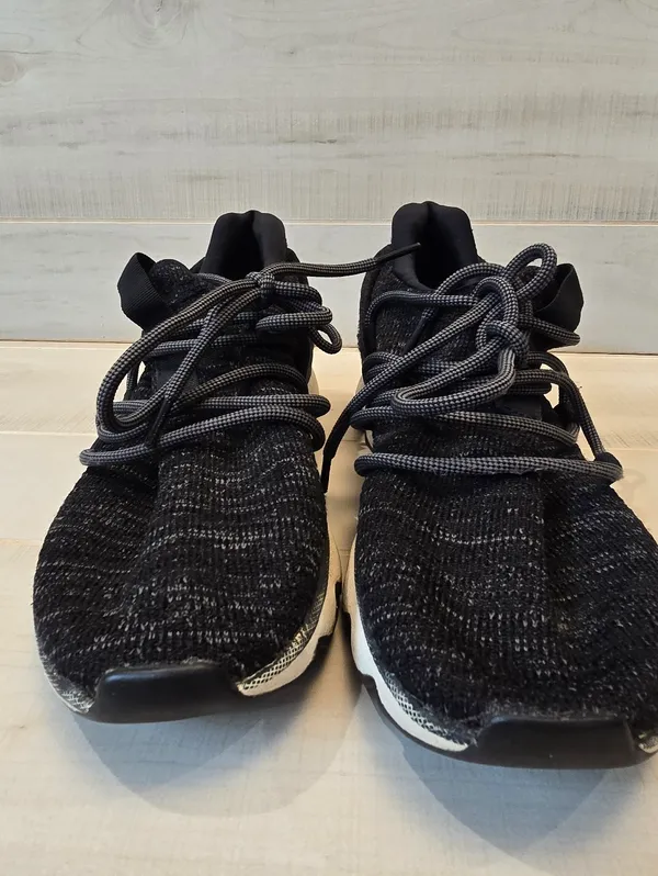 {10} SOREL Kinetic 5.5 Knit Lace Up Low Top Sneaker Women's Gray Black - Image 2