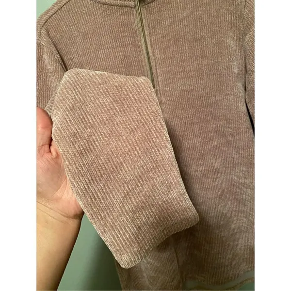 Prissy Jane Brown Beige 1/4 Zip Pullover Size Medium Tan - Image 3