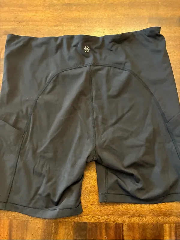 Athleta Biker Shorts Women’s XL Black Ultimate Stash 7” Short Pockets - Image 3