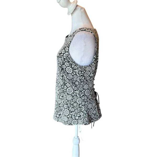 Anthropologie Corseted Jacquard Top Womens Size Medium White Black - Image 11